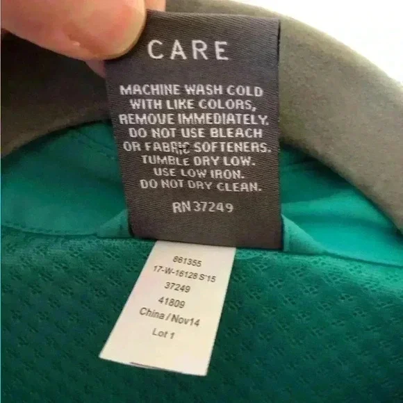 REI Sahara women’s UPF 50+ button down shirt sleeve vented shirt. Teal. Size S - Picture 3 of 6